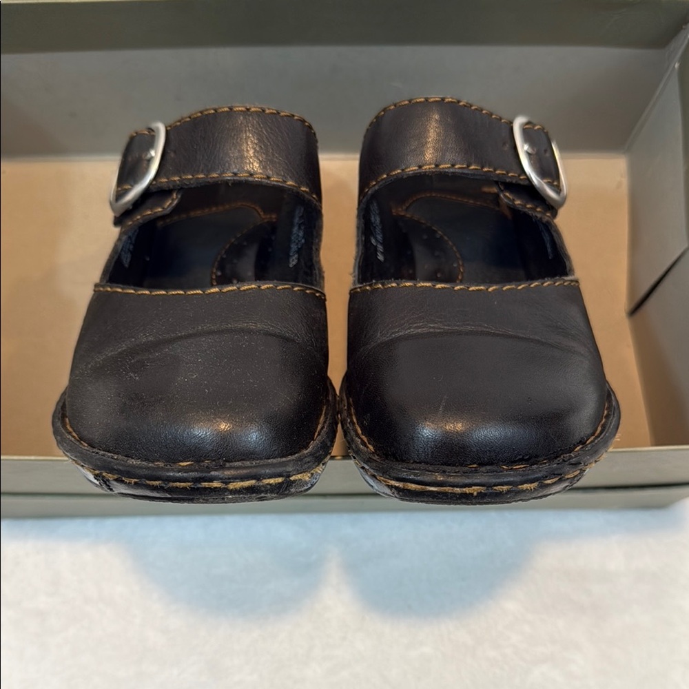 Born Blak Bridget Clog with box